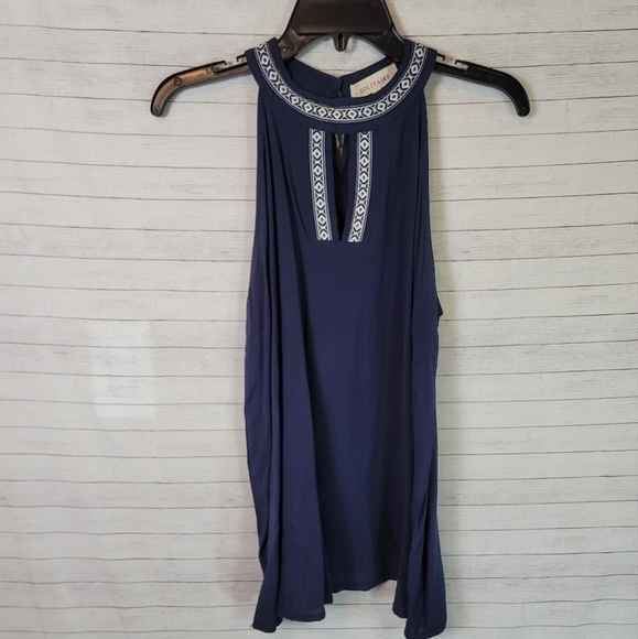 SOLITAIRE NAVY BLUE EMBROIDERED HALTER BLOUSE, SZ LARGE - Picture 1 of 8